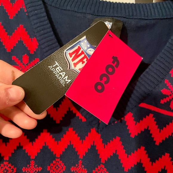 Official NFL Team Apparel New England Patriots women’s sweater NWT! - Picture 2 of 13